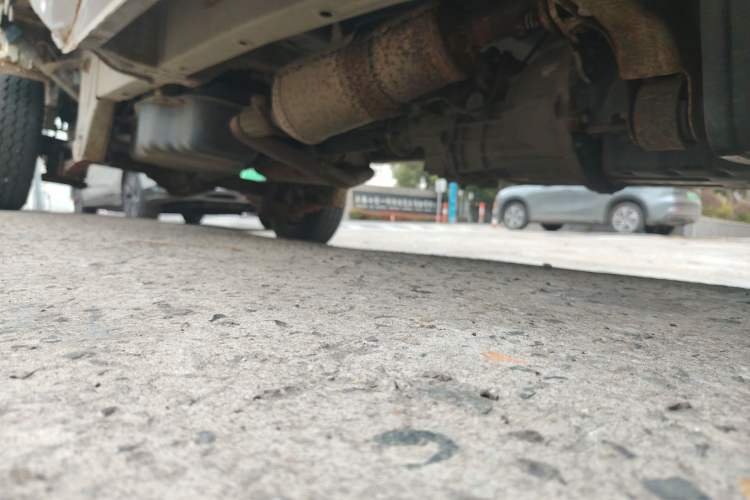 Used Wuling Rongguang Small Truck 2019 1.2L Base Model Single-Row LSI Chassis Front Right