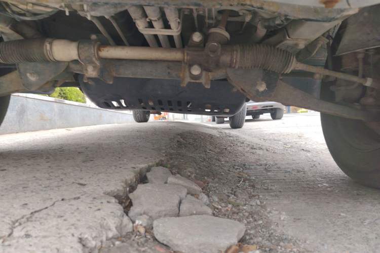 Used Wuling Rongguang Small Truck 2019 1.2L Base Model Single-Row LSI Chassis Front