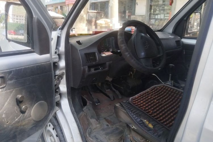 Used Wuling Rongguang Small Truck 2019 1.5L Base Single-Row Emission Standard VI L3C Driver Seat