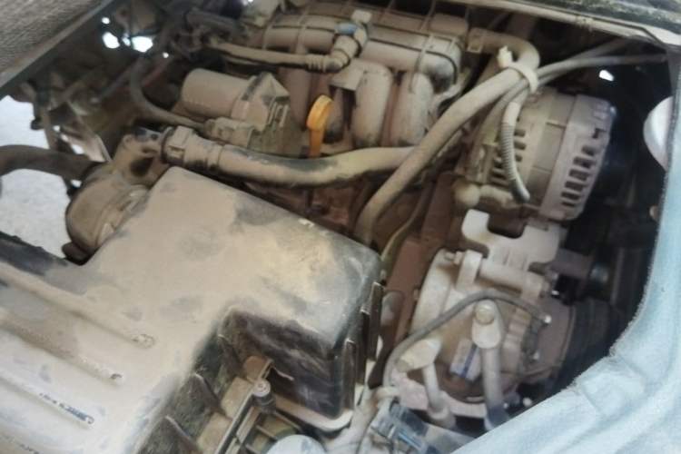 Used Wuling Rongguang Small Truck 2019 1.5L Base Single-Row Emission Standard VI L3C Engine Bay Left