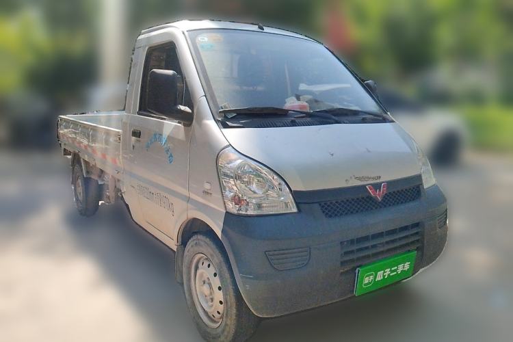 Used Wuling Rongguang Small Truck 2019 1.5L Base Single-Row Emission Standard VI L3C Front Right 45 Deg