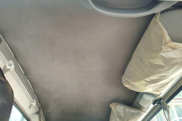 Used Wuling Rongguang Small Truck 2019 1.5L Base Single-Row Emission Standard VI L3C Headliner