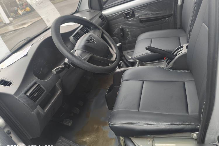 Used Wuling Rongguang Small Truck 2019 1.2L Base Model Single-Row LSI Interior 4
