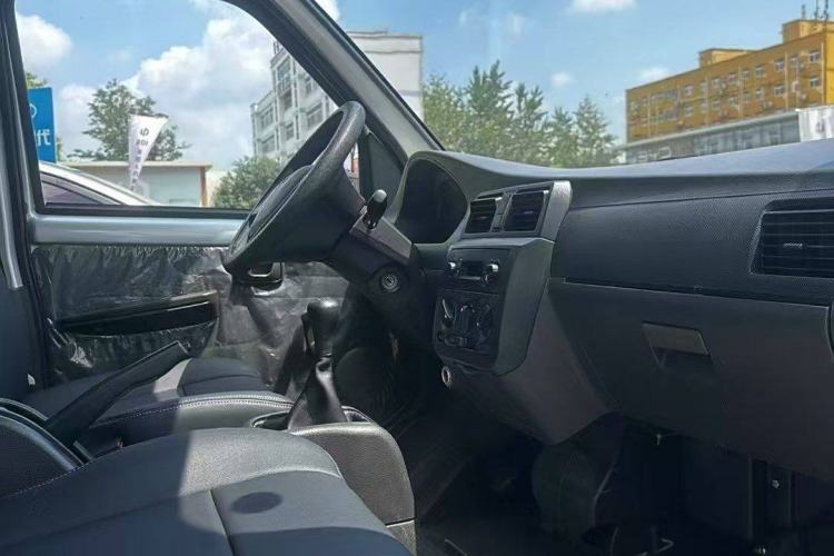 Used Wuling Rongguang Small Truck 2019 1.2L Base Model Single-Row LSI Interior 6