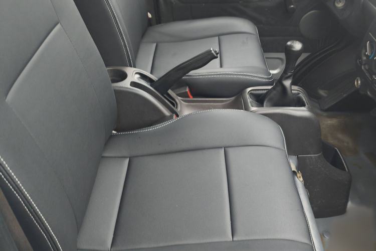 Used Wuling Rongguang Small Truck 2019 1.2L Base Model Single-Row LSI Interior 9