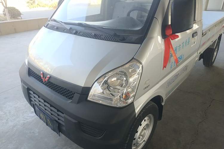 Used Wuling Rongguang Small Truck 2019 1.5L Base Single-Row Emission Standard VI L3C Left Front Headlight