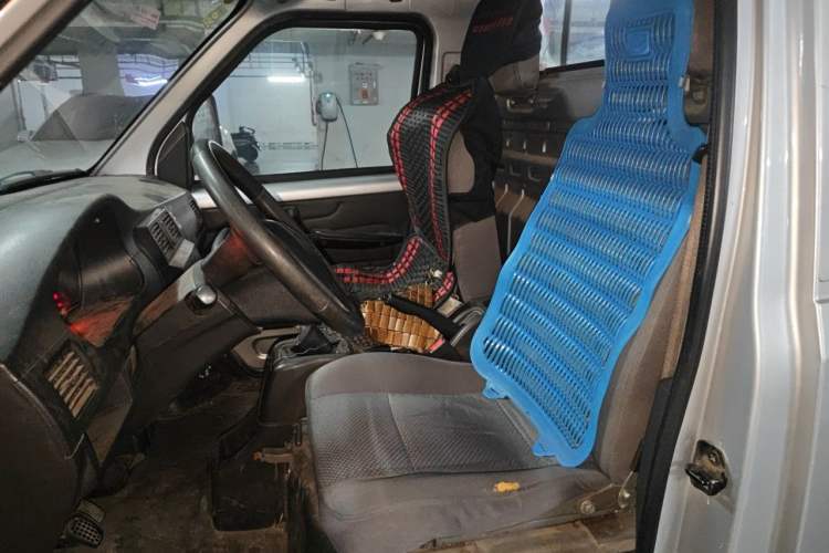 Used Wuling Rongguang Small Truck 2019 1.2L Base Model Single-Row LSI Left Front Seat