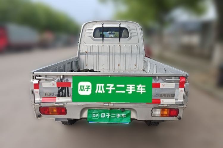 Used Wuling Rongguang Small Truck 2019 1.5L Base Version Double-Cab Euro VI L3C Rear