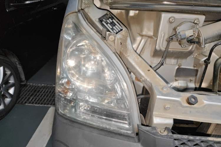 Used Wuling Rongguang Small Truck 2019 1.2L Base Model Single-Row LSI Right Front Headlight