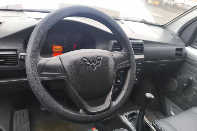 Used Wuling Rongguang Small Truck 2019 1.2L Base Model Single-Row LSI Steering Wheel
