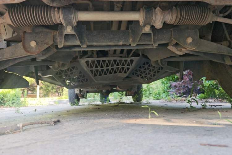 Used Wuling Rongguang Small Truck 2019 1.5L Base Version Double-Cab L3C Chassis Front