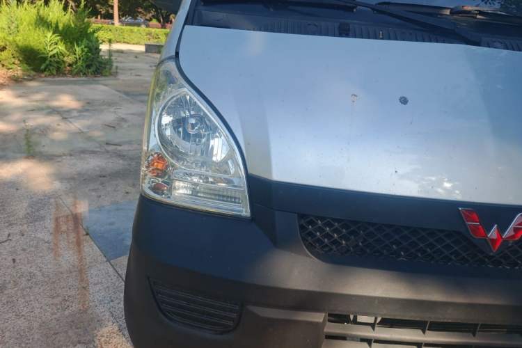 Used Wuling Rongguang Small Truck 2019 1.5L Base Version Double-Cab L3C Right Front Headlight