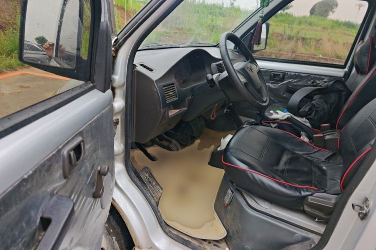 Used Wuling Rongguang Small Truck 2020 1.5L Base Version China VI Standard Double-Cab L3C Driver Seat