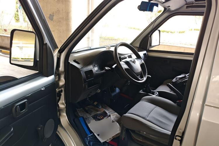 Used Wuling Rongguang Small Truck 2020 1.5L Base Version China VI Standard Single-Row L3C Driver Seat