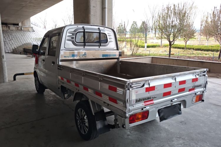 Used Wuling Rongguang Small Truck 2020 1.5L Base Version China VI Standard Double-Cab L3C Exterior 2