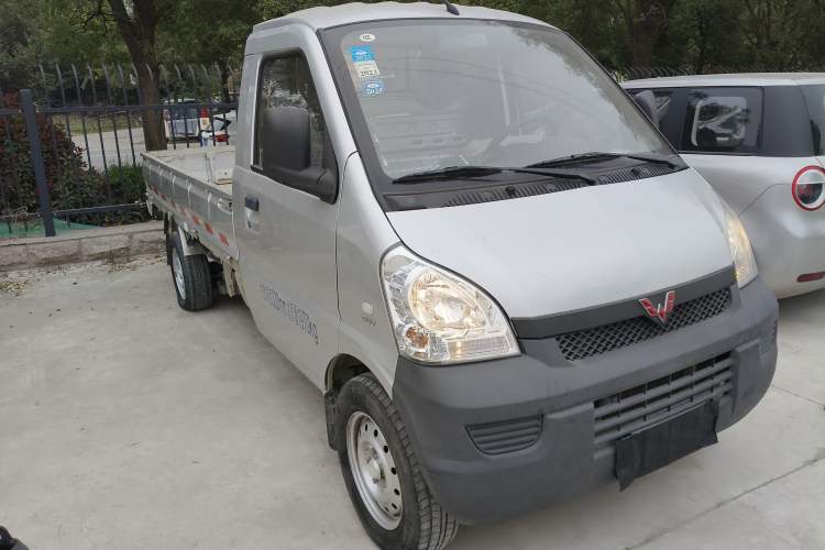 Used Wuling Rongguang Small Truck 2020 1.5L Base Version China VI Standard Single-Row L3C Exterior 2