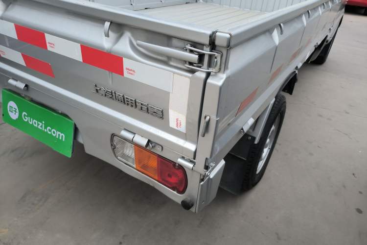 Used Wuling Rongguang Small Truck 2020 1.5L Base Version China VI Standard Single-Row L3C Exterior 3