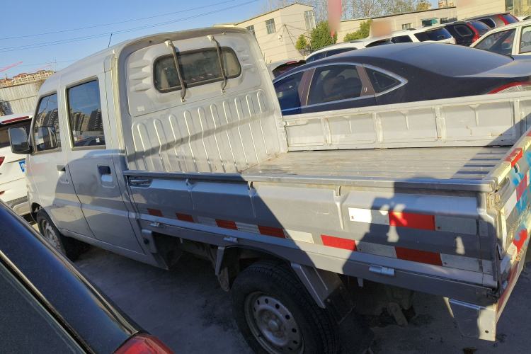 Used Wuling Rongguang Small Truck 2020 1.5L Base Version China VI Standard Double-Cab L3C Exterior 3