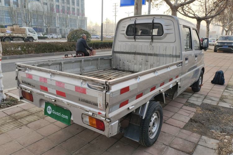Used Wuling Rongguang Small Truck 2020 1.5L Base Version China VI Standard Double-Cab L3C Exterior 5