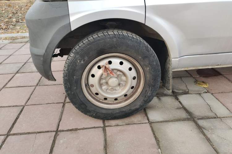 Used Wuling Rongguang Small Truck 2020 1.5L Base Version China VI Standard Double-Cab L3C Exterior 7