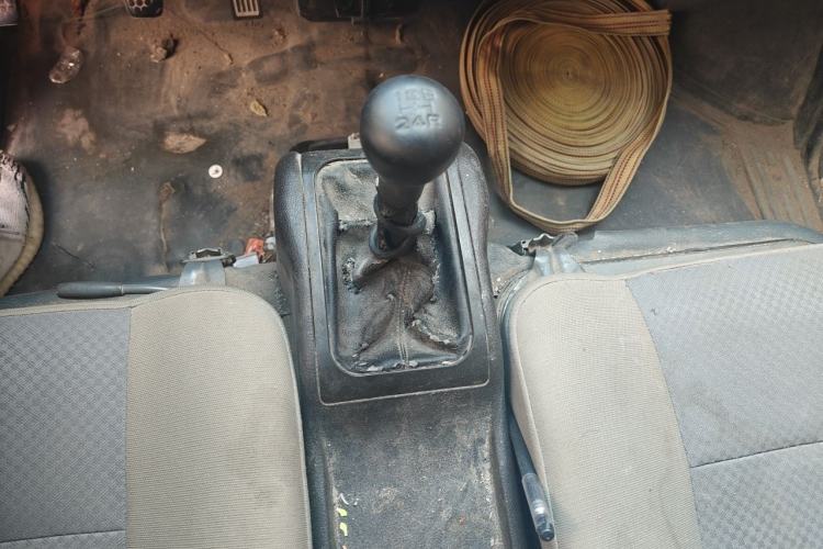 Used Wuling Rongguang Small Truck 2020 1.5L Base Version China VI Standard Single-Row L3C Gear Lever