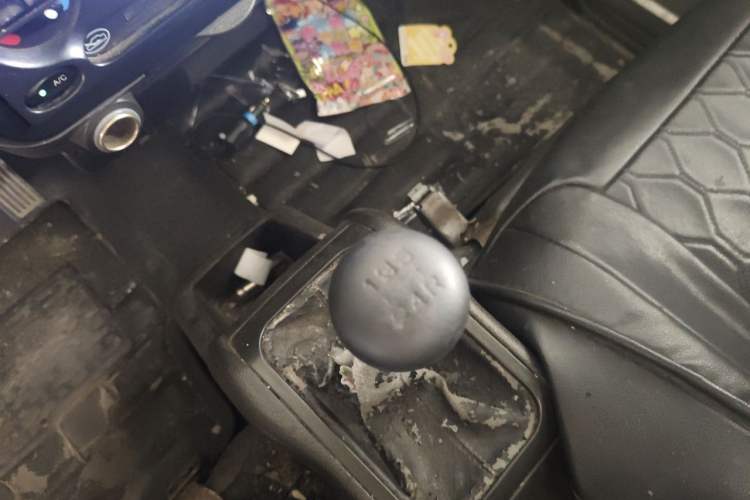 Used Wuling Rongguang Small Truck 2020 1.5L Base Version China VI Standard Single-Row L3C Gear Lever