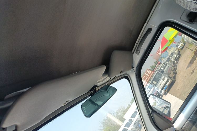 Used Wuling Rongguang Small Truck 2020 1.5L Base Version China VI Standard Single-Row L3C Headliner