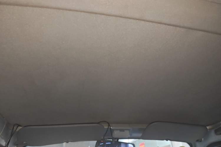 Used Wuling Rongguang Small Truck 2020 1.5L Base Version China VI Standard Double-Cab L3C Headliner