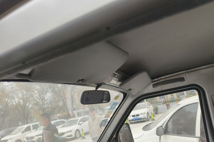 Used Wuling Rongguang Small Truck 2020 1.5L Base Version China VI Standard Single-Row L3C Headliner