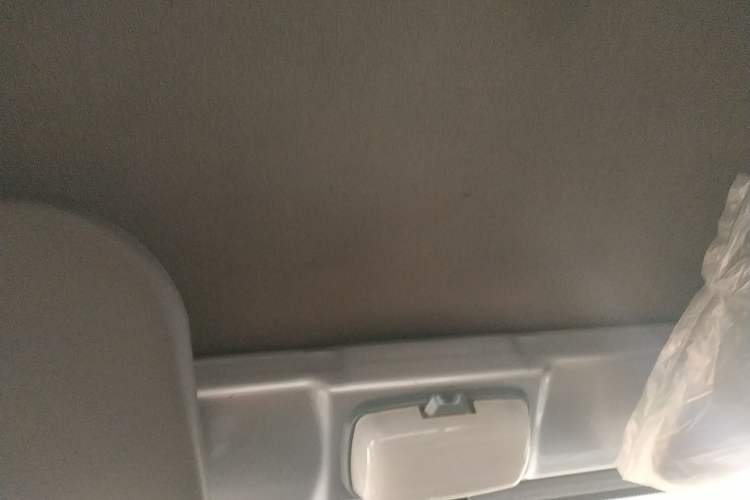 Used Wuling Rongguang Small Truck 2020 1.5L Base Version China VI Standard Single-Row L3C Headliner