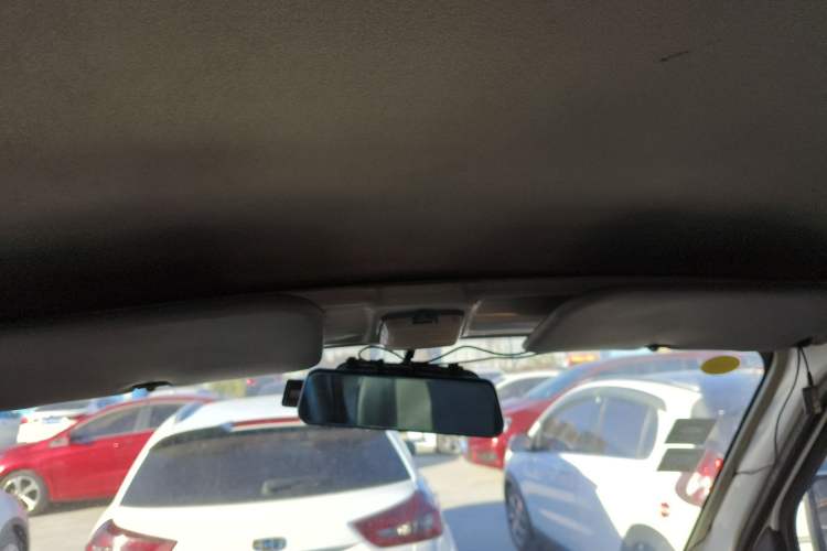 Used Wuling Rongguang Small Truck 2020 1.5L Base Version China VI Standard Double-Cab L3C Headliner