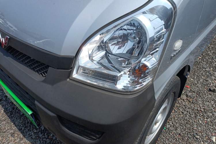 Used Wuling Rongguang Small Truck 2020 1.5L Base Version China VI Standard Single-Row L3C Left Front Headlight
