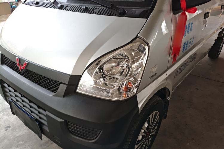 Used Wuling Rongguang Small Truck 2020 1.5L Base Version China VI Standard Double-Cab L3C Left Front Headlight