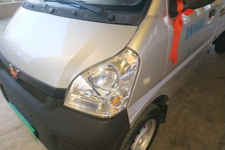 Used Wuling Rongguang Small Truck 2020 1.2L Base Version China VI Standard Single-Row LSI Left Front Headlight