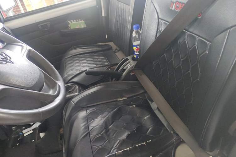 Used Wuling Rongguang Small Truck 2020 1.5L Base Version China VI Standard Single-Row L3C Left Front Seat