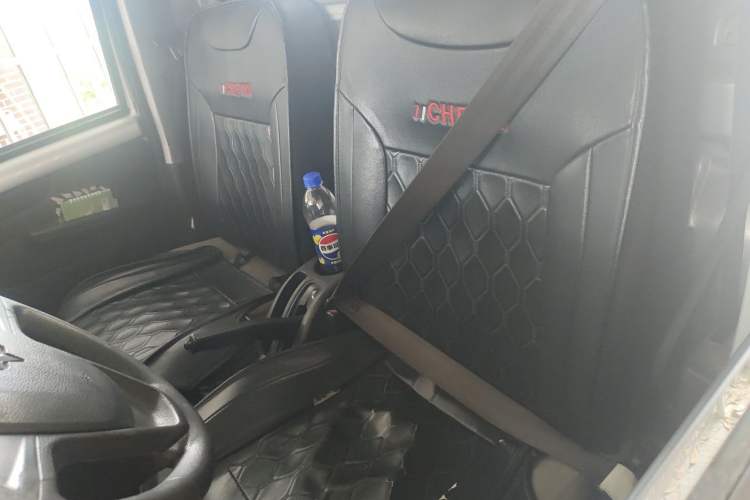 Used Wuling Rongguang Small Truck 2020 1.5L Base Version China VI Standard Single-Row L3C Left Rear Seat