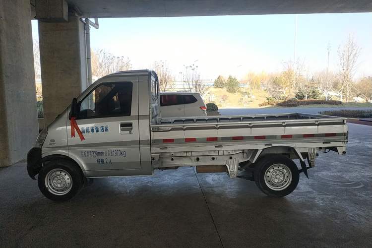 Used Wuling Rongguang Small Truck 2020 1.5L Base Version China VI Standard Single-Row L3C Left Side