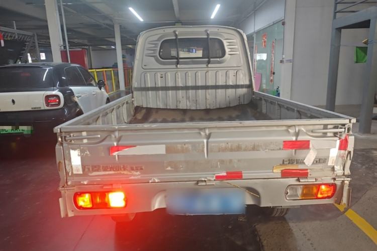 Used Wuling Rongguang Small Truck 2020 1.5L Base Version China VI Standard Double-Cab L3C Rear