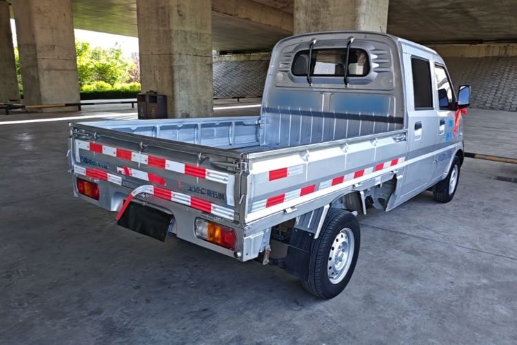 Used Wuling Rongguang Small Truck 2020 1.5L Base Version China VI Standard Double-Cab L3C Rear Right 45 Deg