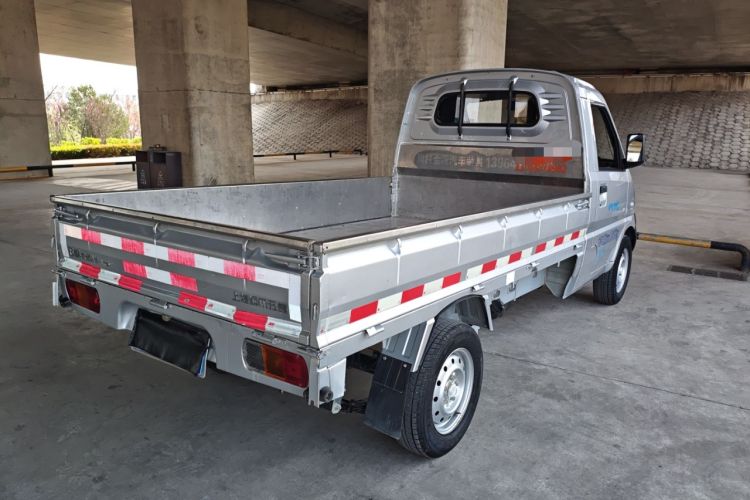 Used Wuling Rongguang Small Truck 2020 1.5L Base Version China VI Standard Single-Row L3C Rear Right 45 Deg