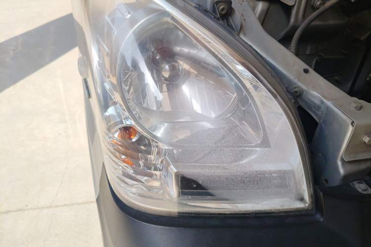 Used Wuling Rongguang Small Truck 2020 1.5L Base Version China VI Standard Single-Row L3C Right Front Headlight