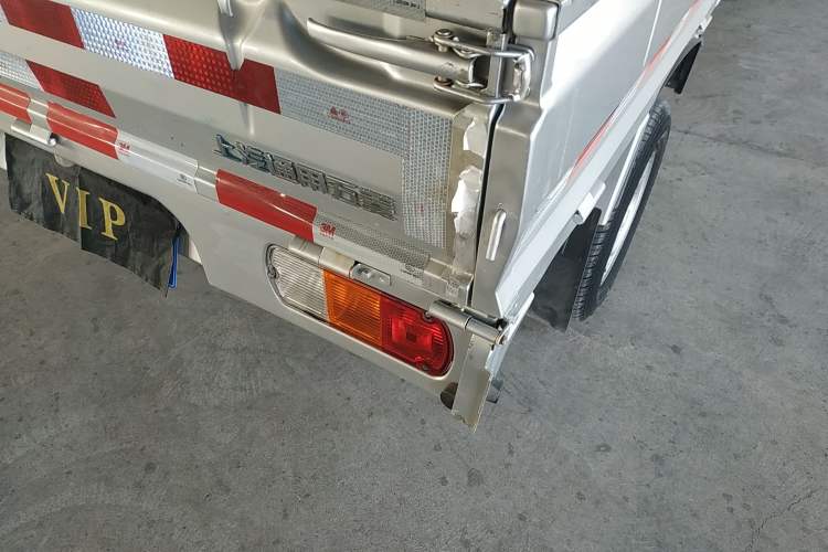 Used Wuling Rongguang Small Truck 2020 1.5L Base Version China VI Standard Single-Row L3C Right Rear Taillight