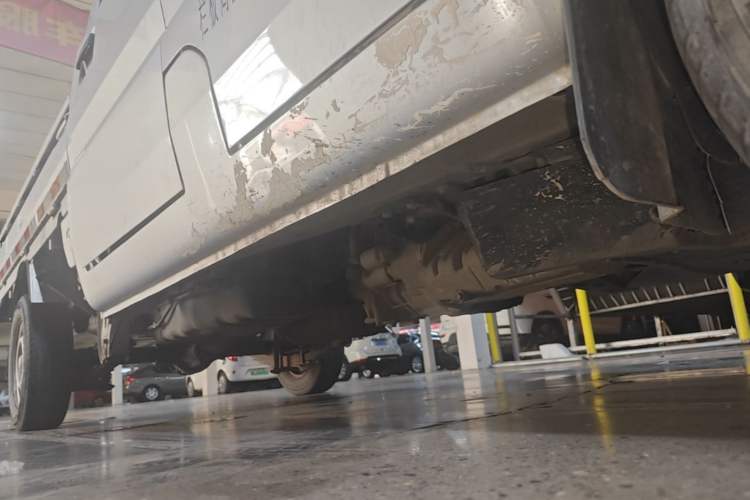 Used Wuling Rongguang Small Truck 2020 1.5L Base Version China VI Standard Double-Cab L3C Right Side Sill