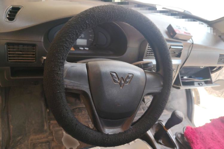 Used Wuling Rongguang Small Truck 2020 1.5L Base Version China VI Standard Single-Row L3C Steering Wheel