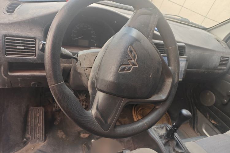 Used Wuling Rongguang Small Truck 2020 1.5L Base Version China VI Standard Single-Row L3C Steering Wheel