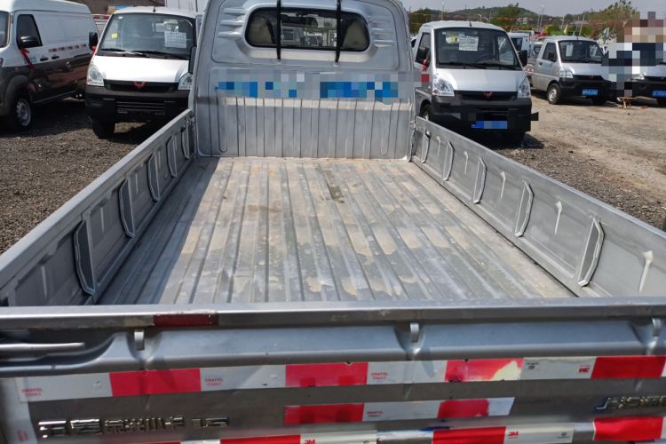 Used Wuling Rongguang Small Truck 2020 1.5L Base Version China VI Standard Single-Row L3C Trunk