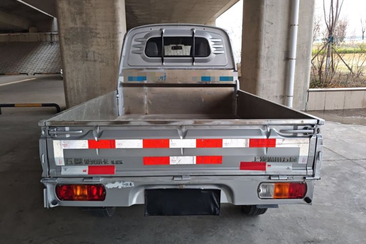 Used Wuling Rongguang Small Truck 2020 1.5L Base Version China VI Standard Double-Cab L3C Trunk