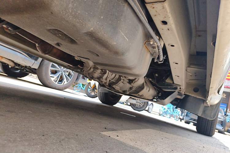 Used Wuling Rongguang Small Truck 2021 1.5L Standard Edition Air-Conditioned Double-Cab L3C Chassis Rear Right
