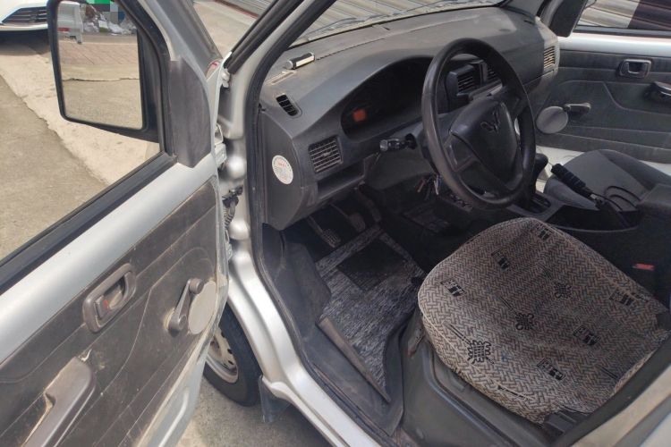 Used Wuling Rongguang Small Truck 2021 1.5L Base Version Double-Cab L3C Driver Seat