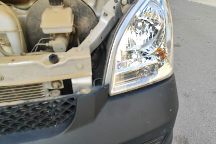 Used Wuling Rongguang Small Truck 2021 1.5L Base Single-Row L3C Engine Bay Left